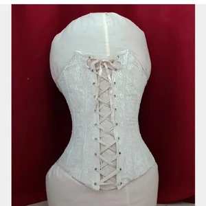 Vintage korset  -  köpte den från plick men den passade inte, jag säljer den. Frakt är 66 kronor. Storlek xxs/xs. Bud start från 200. IGNORERA HASHTAGEN 