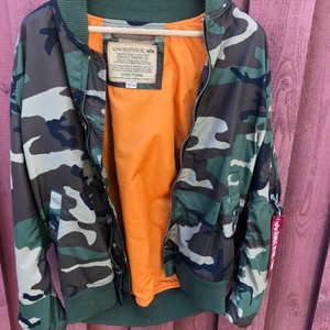 Alpha industries jacka  - Fin alpha industries bomber 