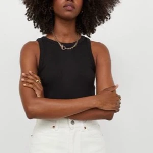 Svart topp - Svart ribbad topp i storlek Xs❤️ superbra skick, 25kr+ frakt!