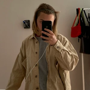 Jacka  - Oversize Jacka från Gina tricot