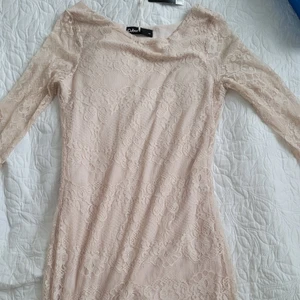 Xs - Fint Rosa klänning o helt nytt 