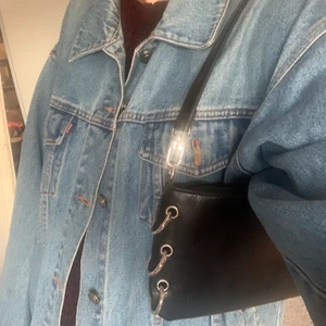 Väska - En axelväska från shein, superfin och i mycket bra skick