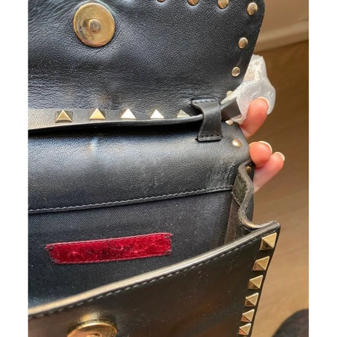 Äkta Valentinoväska  - 90