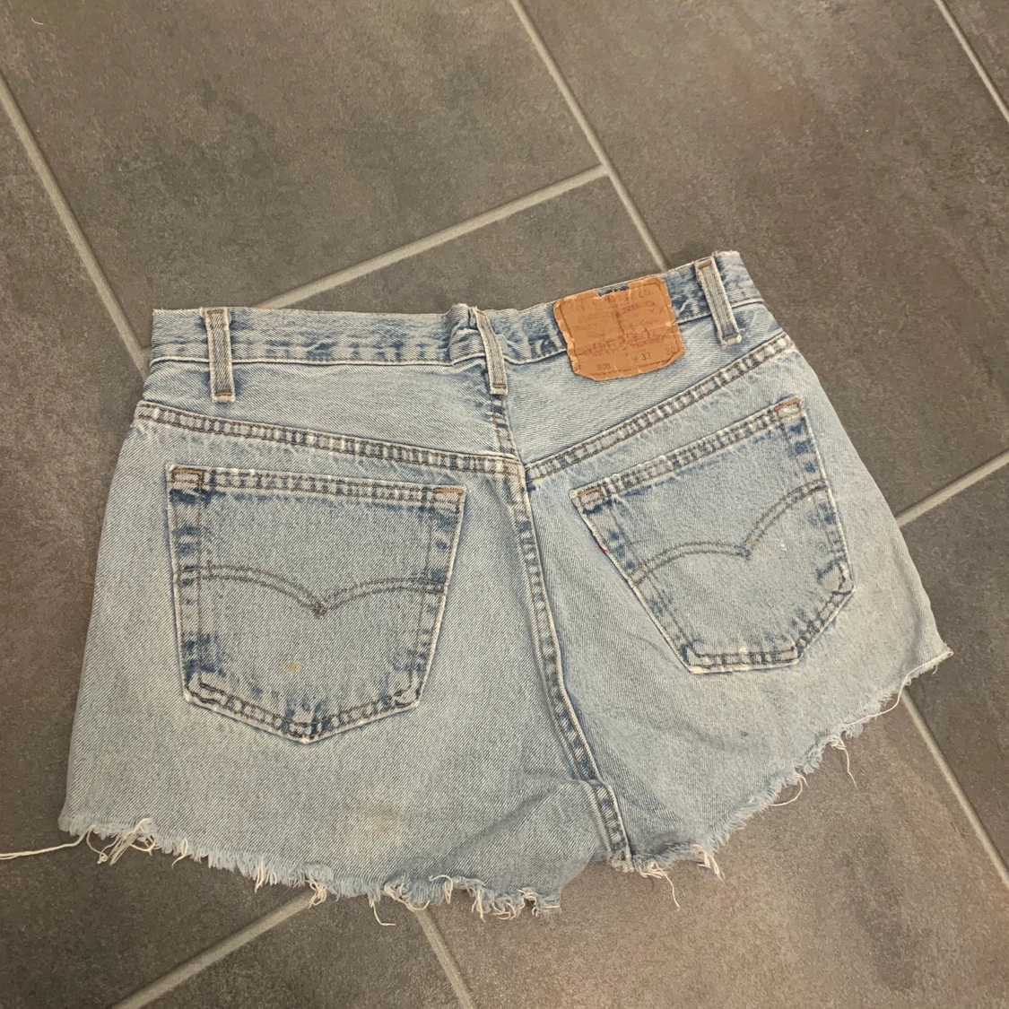 Levis, stlk W 33 L 30 (skulle säga M) - 90