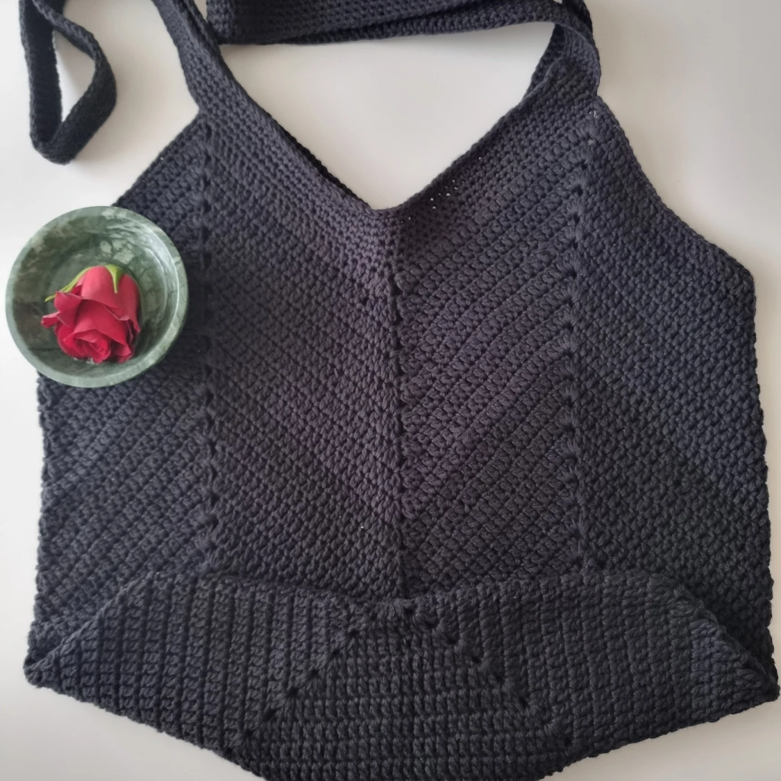 Virkad Magnolia shopperväska. 