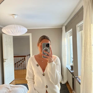 Kofta  - Säljer en superfräsch kofta från NAKD! Aldrig använd! 