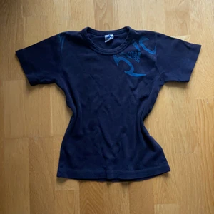 Croppad  - Cropped topp i barnstorlek men som passar en XXS/XS 💕 80kr plus frakten 