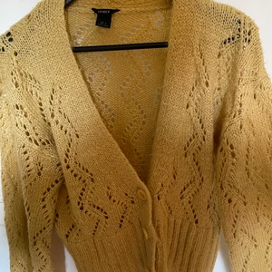 Kofta - Gul kofta från Lindex nästan helt oanvänd