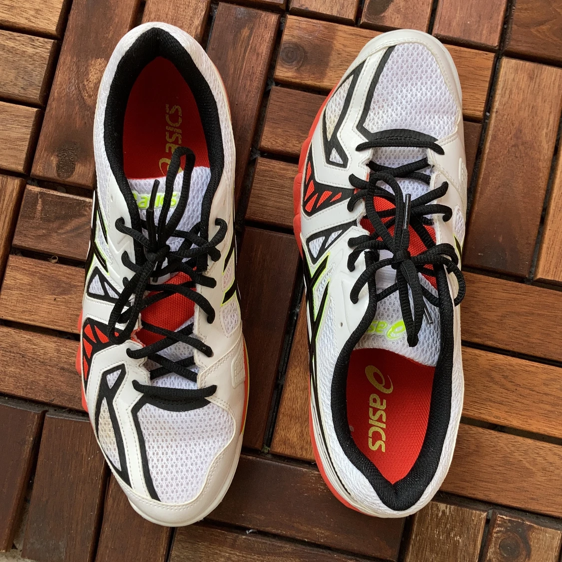 Asics träningsskor - 90