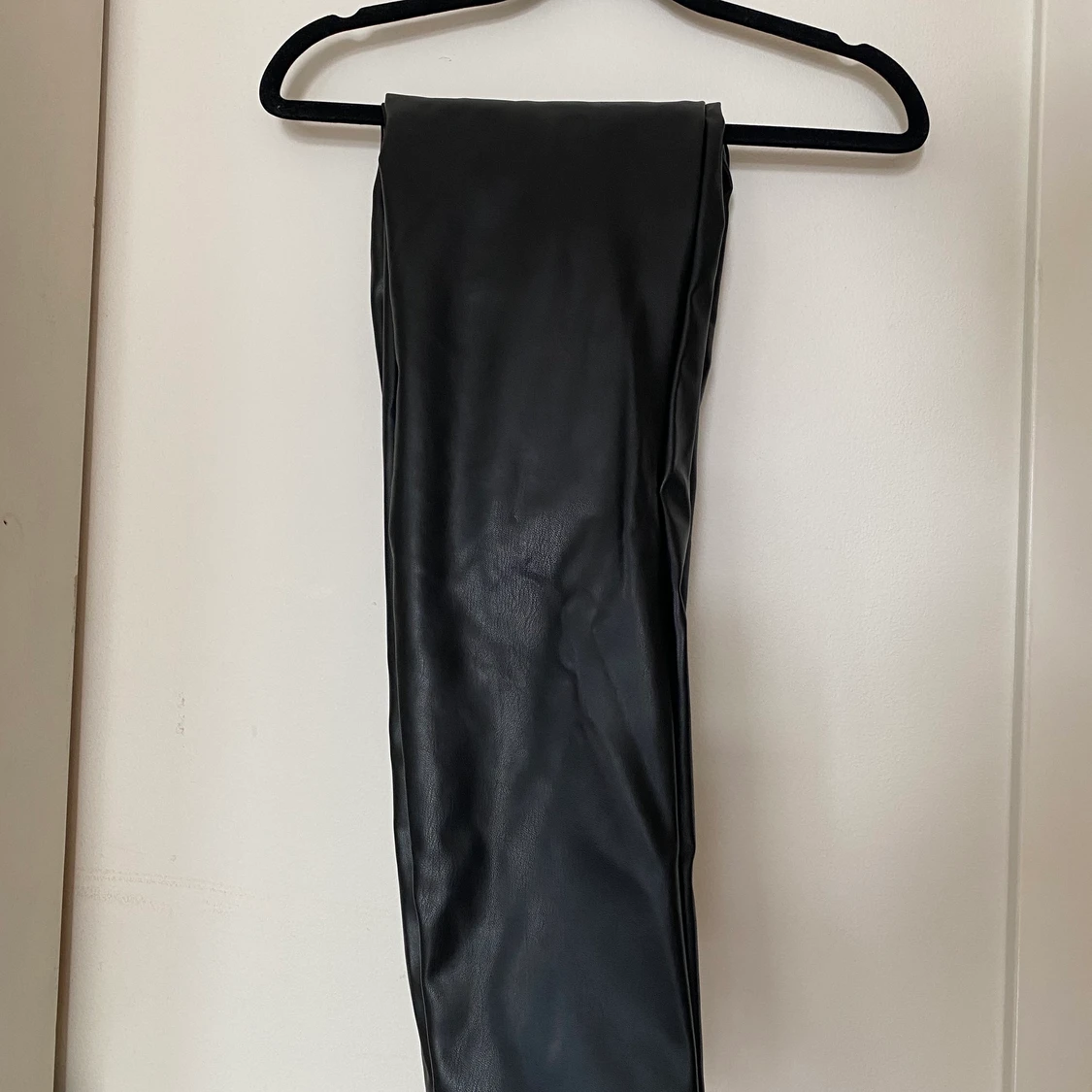 Fake läder byxor 🖤 - 90