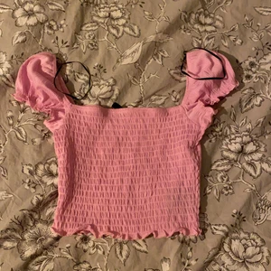 Rosa topp - Tajt topp, off shoulder, strl xs men passar mig som ofta när M. Använd få gånger.