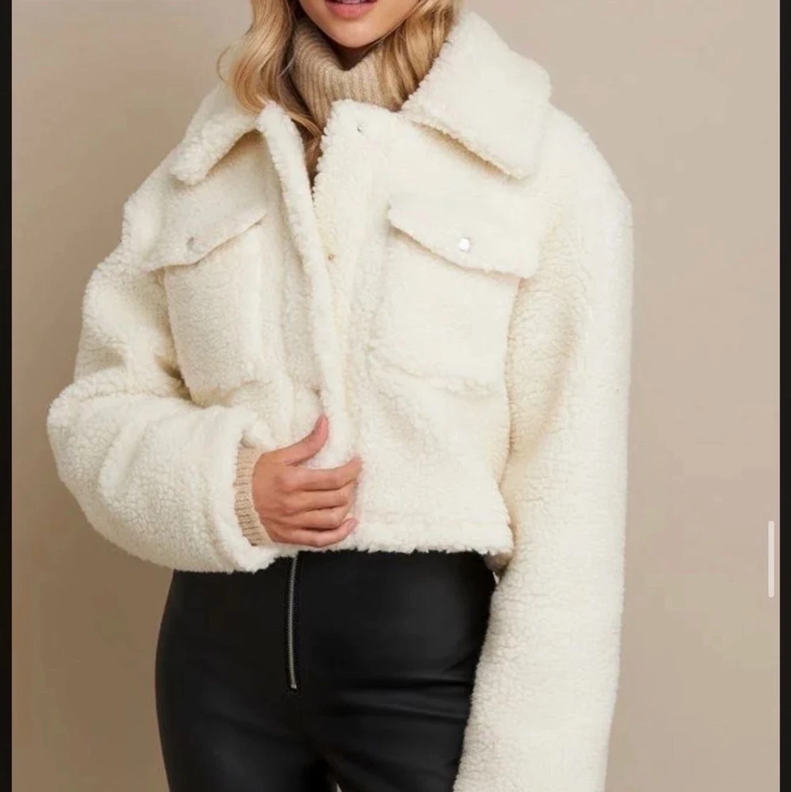 LINN AHLBORG Teddy jacka nakd 