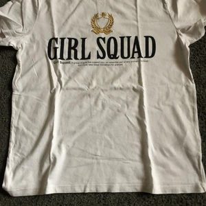 T-shirts - Fint skick, inte använd ofta, stl. S, priset går att diskutera😉