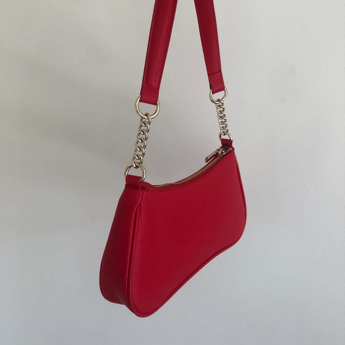 Röd axelväska från H&M - 91