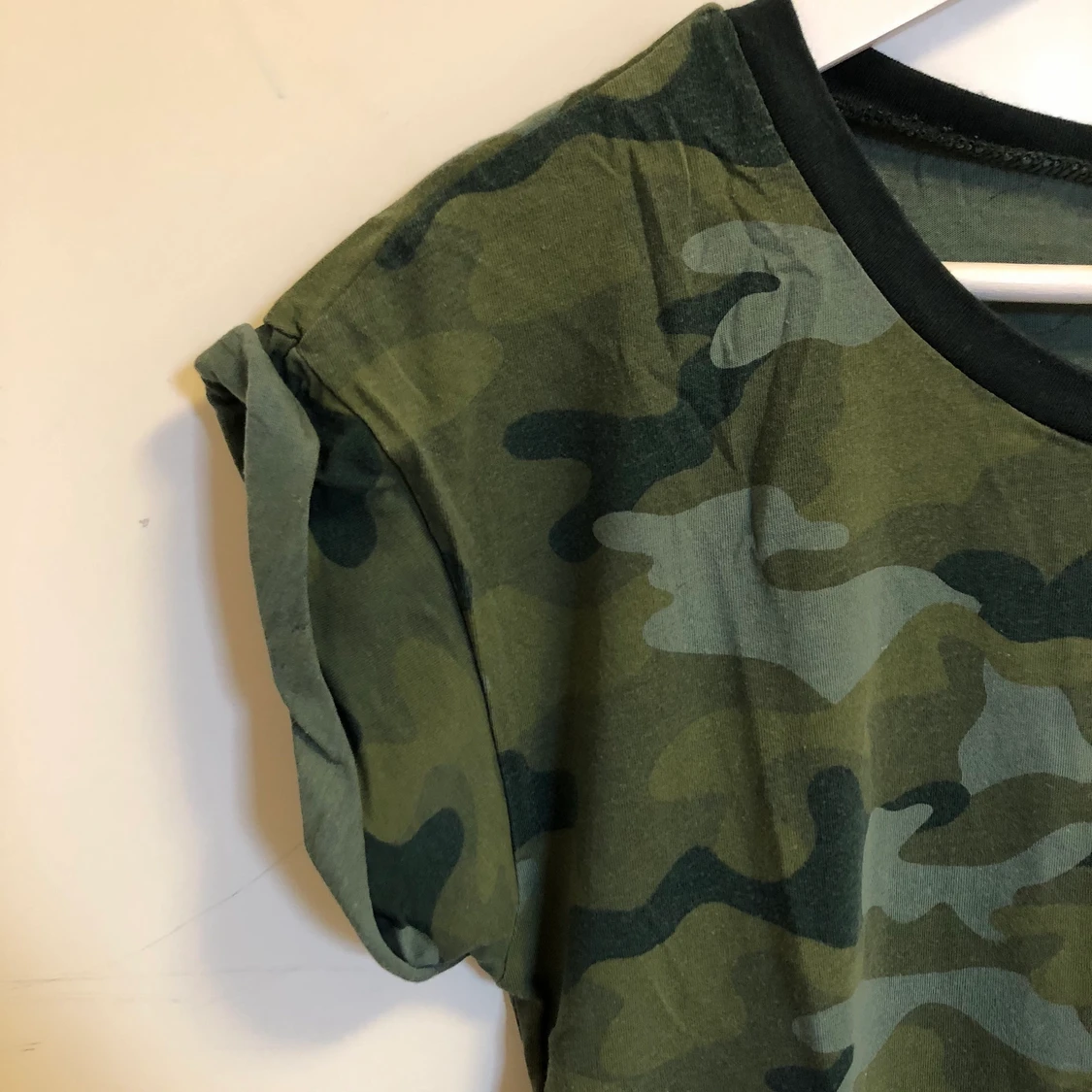 Armymönstrad T-shirt - 90