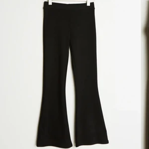 Byxor från Gina Tricot - Nya byxor från Gina Tricot! Storlek XS  Frakt tillkommer på 66kr