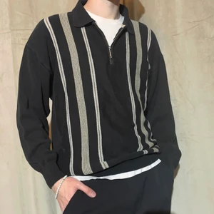 Quarter Zip up - Quarter zip up. Stussy liknande. Superskön och bra kvalite. Jag är 182cm lång