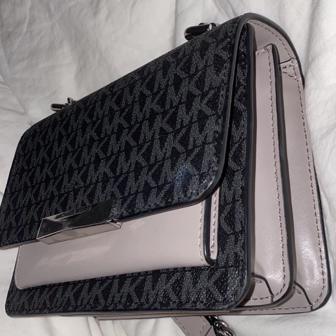 Äkta Michael Kors väska  - 90