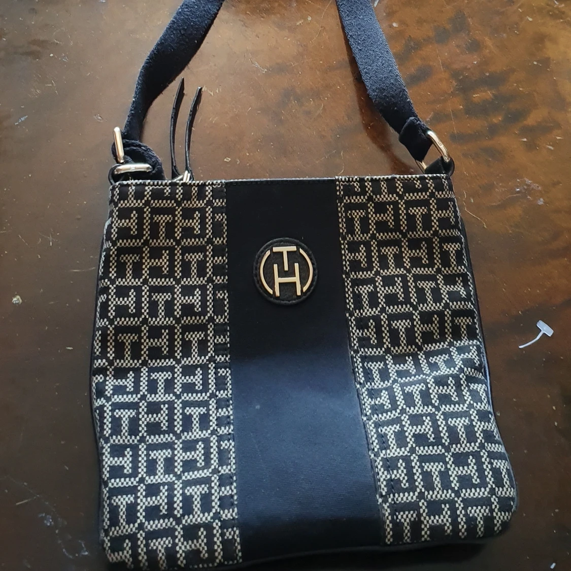 Åkta Tommy Helifiger crossbag väska 