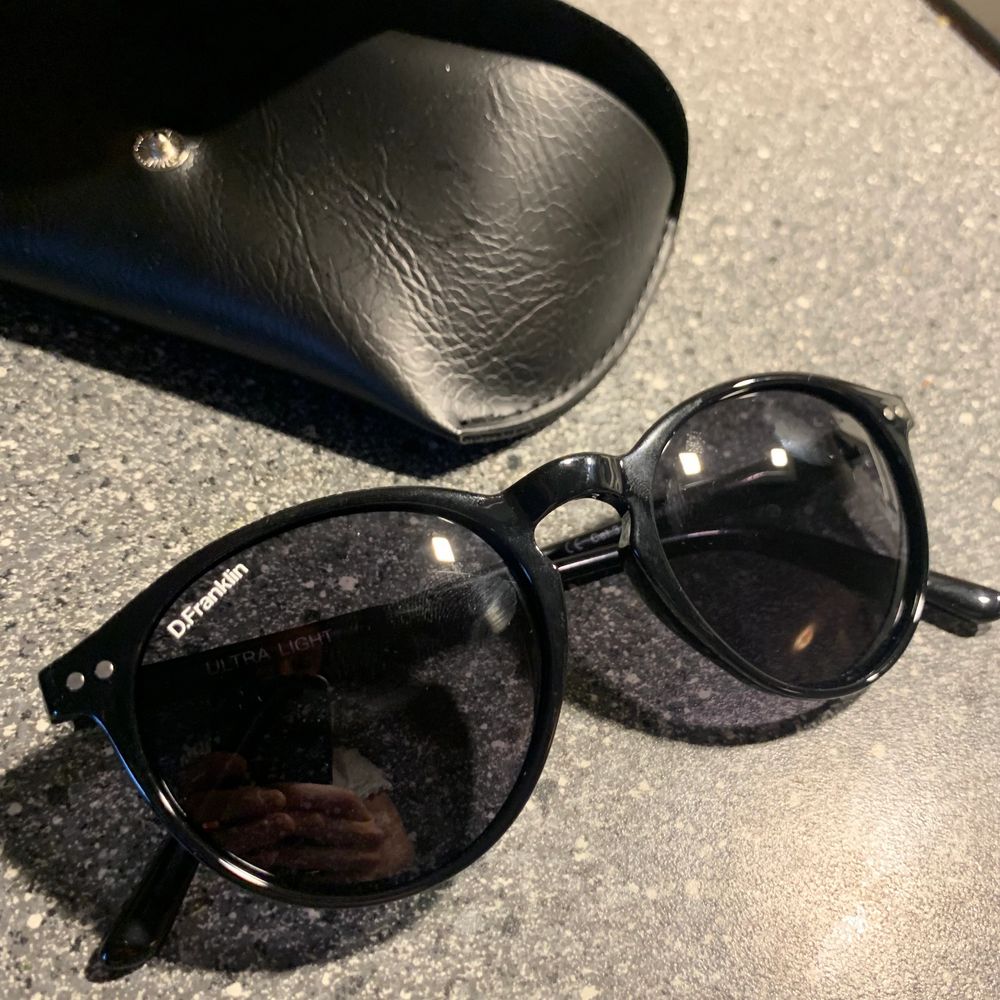 D.Franklin solglasögon | Plick Second Hand