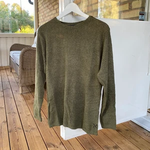 Grön långärmad tröja - En långärmad tröja köpt från Lager157. Ej använd, säljer pga för liten storlek. Spårbarfrakt 66 kr! 😊