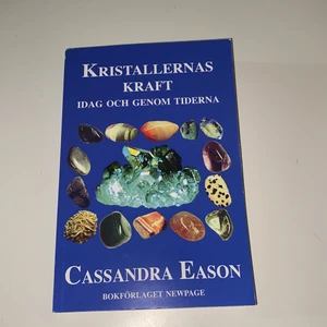 Bok - Bok om kristaller, står om kristallen: vad den används till, egenskaper osv. Står även hur man väljer en bra kristallsamling och hur man ska använda dessa på bästa sätt!