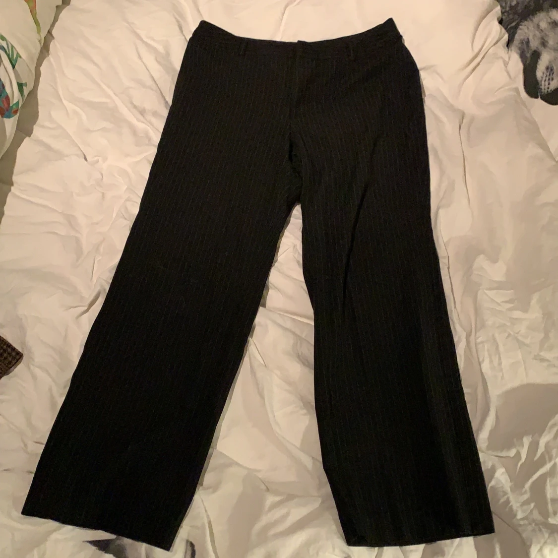 Svarta kostymbyxor 