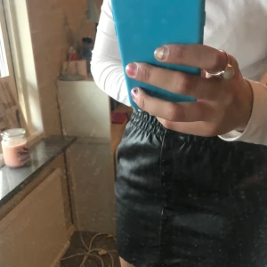 Skinnkjol Zara - Storlek S