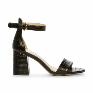 Svarta ormskinnsklackar  - Snygga klackar i svart ormskinnsimmitation från XIT (Din sko?) Stl 37 men passar mig som brukar ha 38 Okänt material, fejkskinn  Har följt med på några kalas, så är lite nötta i klacken och har ett litet märke (bild) 🖤166kr inkl spårbar frakt 