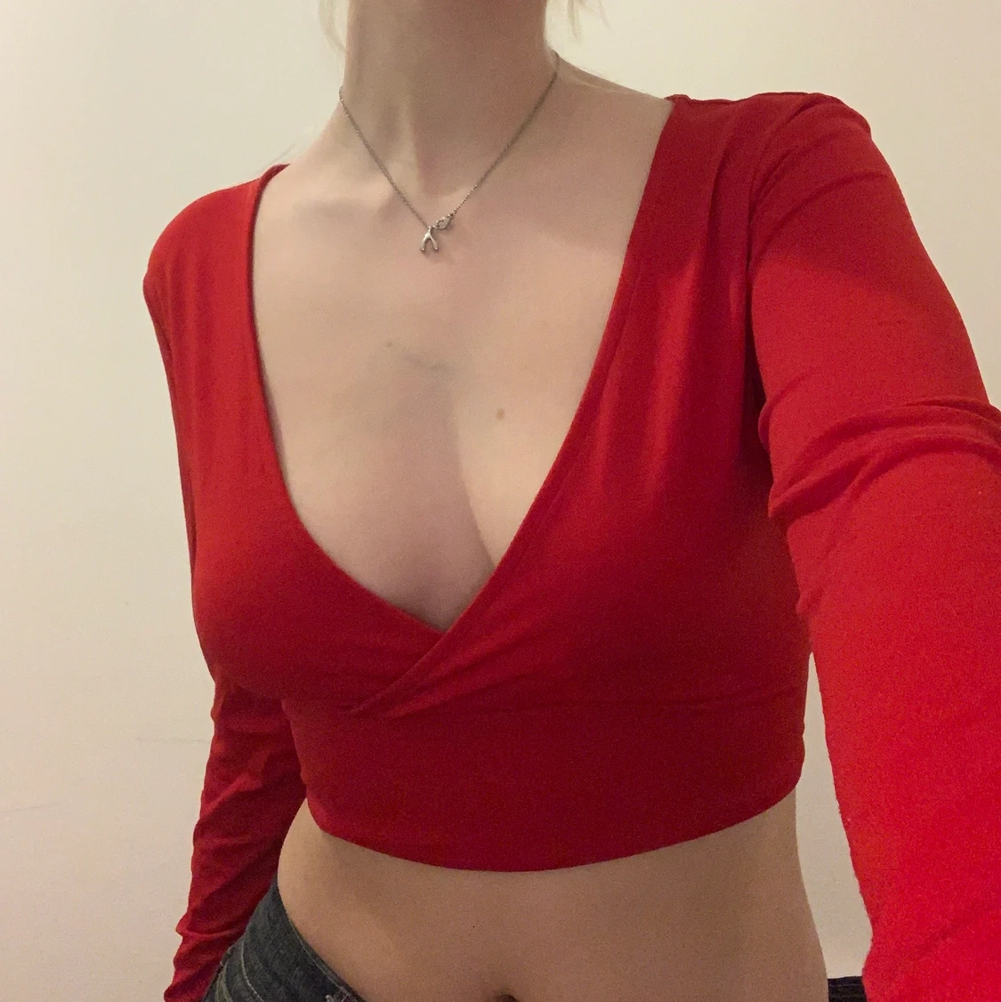 Röd urringad tröja - 90