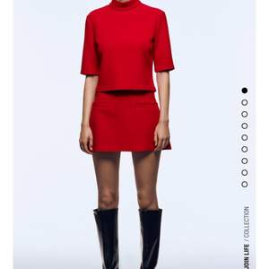 Röd zara kjol i strl m, skulle dock säga att den även passar en s