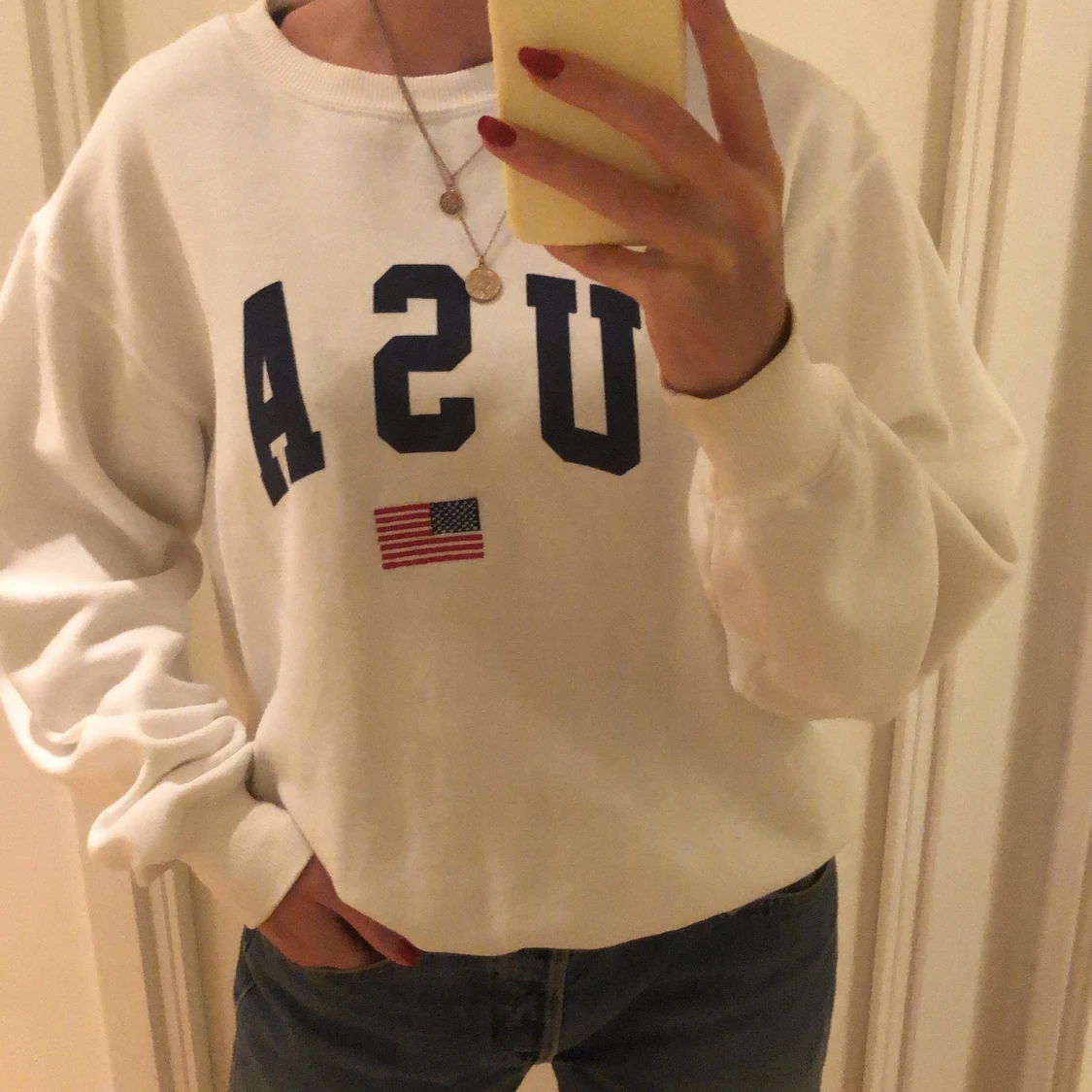 Brandy Melville sweatshirt