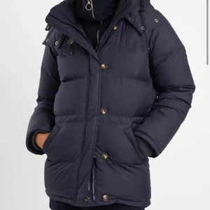 Alexandra Jacket, BOOMERANG - Säljer en boomberang jacka som är knappt använd och är i nyskick. Storlek M men passar L också.