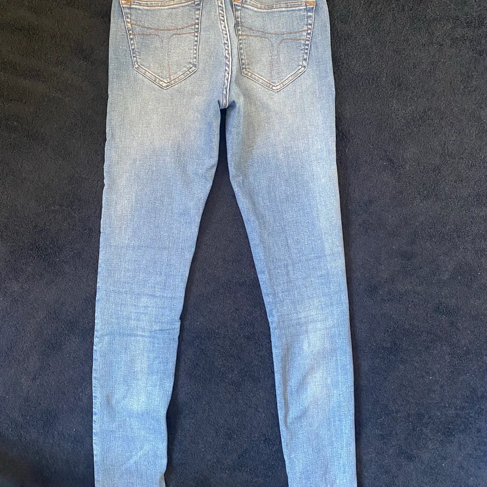 Nästintill nya tiger of Sweden jeans som blivit för små för mig . Jeans & Byxor.