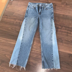 Byxor med coola detaljer - Visa jeans med coola detaljer!