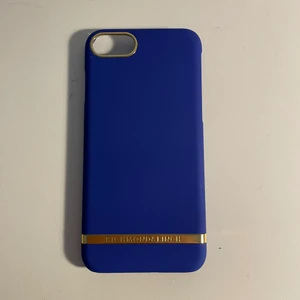 iPhone 7 skal  - skalet är 1 år gammalt