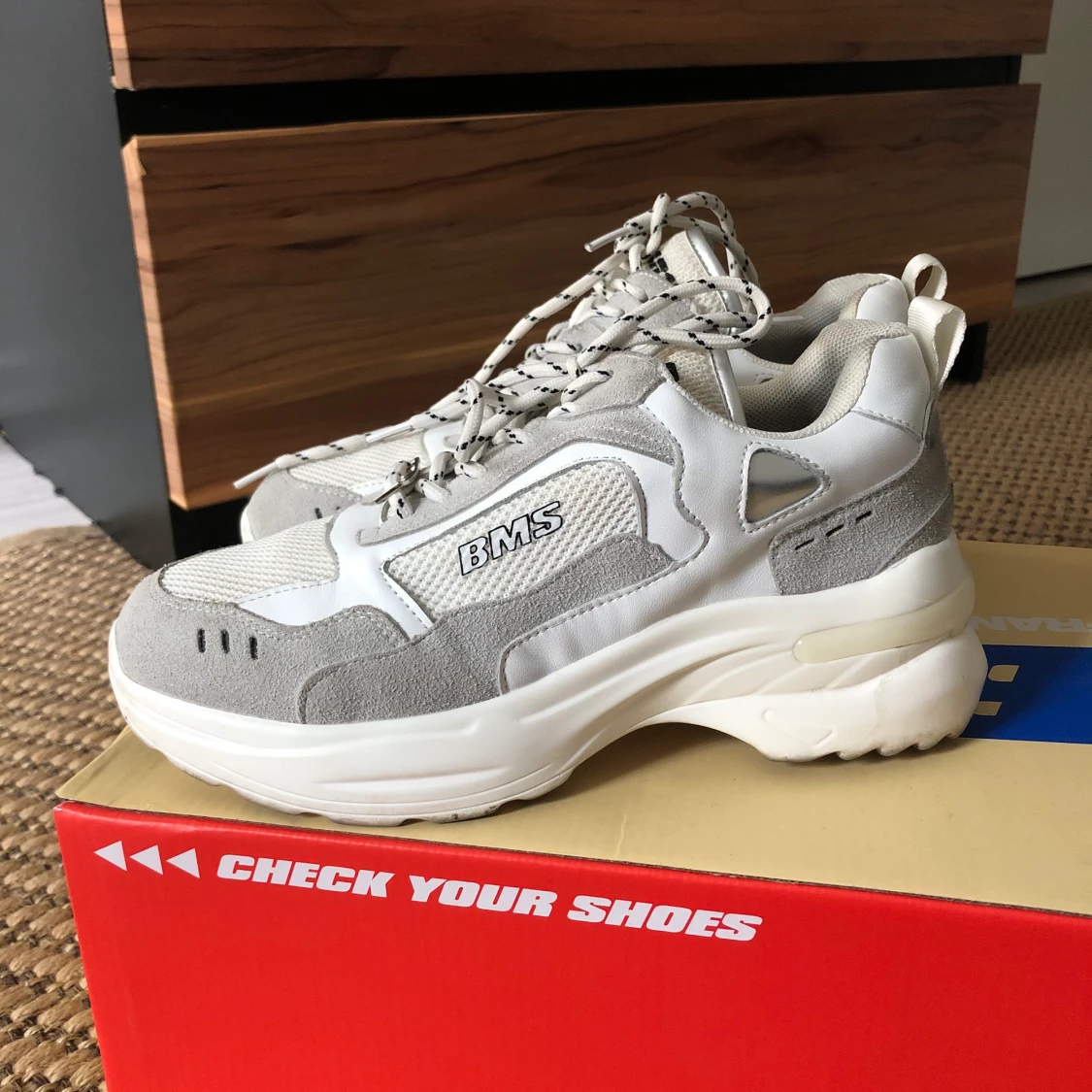 BMS Sneakers 37.5 - 90