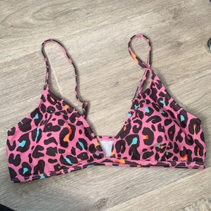 Bikini överdel  - Helt oanvänd, kan skicka mer bilder 