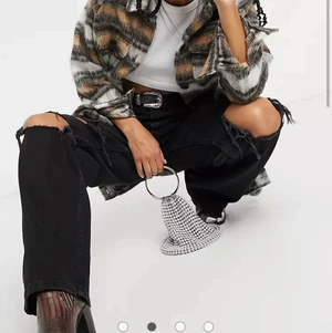 Jeans - Säljer dessa balla jeans som är slutsålda!!!! As balla och nice matrial😊😊😍