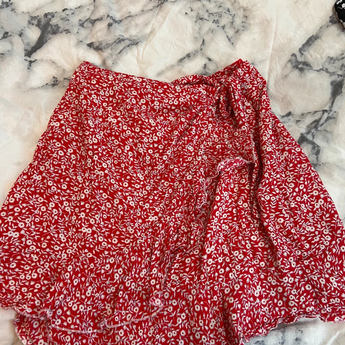 Rödblomm kjol  - 23