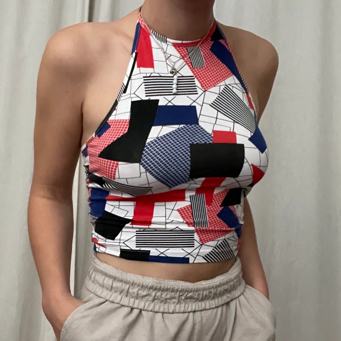 Mönstrad crop top halterneck strl S ❤️🤍💙