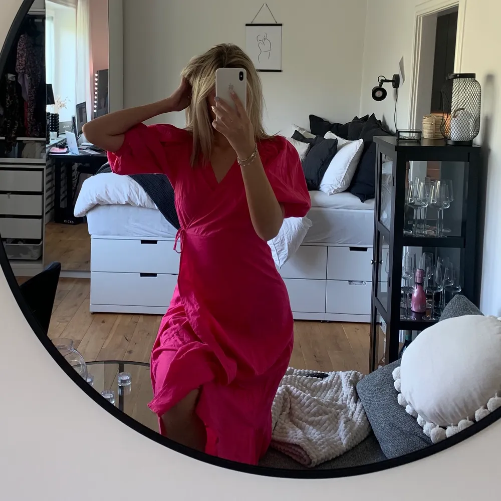 Fin rosa klänning från Gina, använd 1 gång. Klänningar.