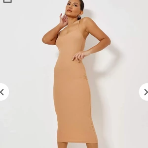 Misguided ribbed dress - Oanvänd ribbad klänning från Misguided i storlek 36. Pris inklusive frakt.