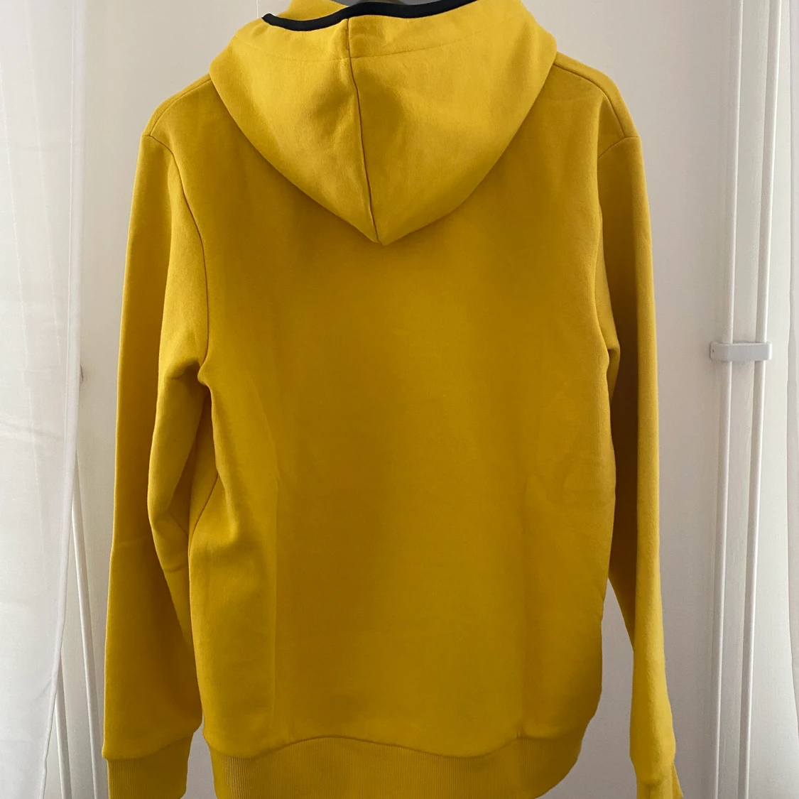 Peak performance hoodie - 90