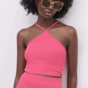 Zara linne - Helt nytt zara linne, använd en gång. Säljer pga att jag inte kommer använda det💕💕. buda:)