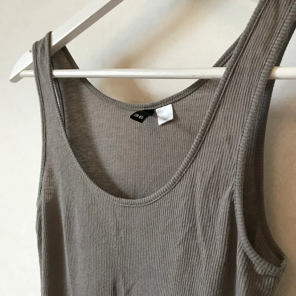 Grått ribbat linne, 36 - 90