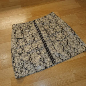 Kjol - Super fin kjol, enbart använd 2 gånger, storlek s