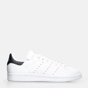 Adidas skor - Fint skick, 900kr nypris