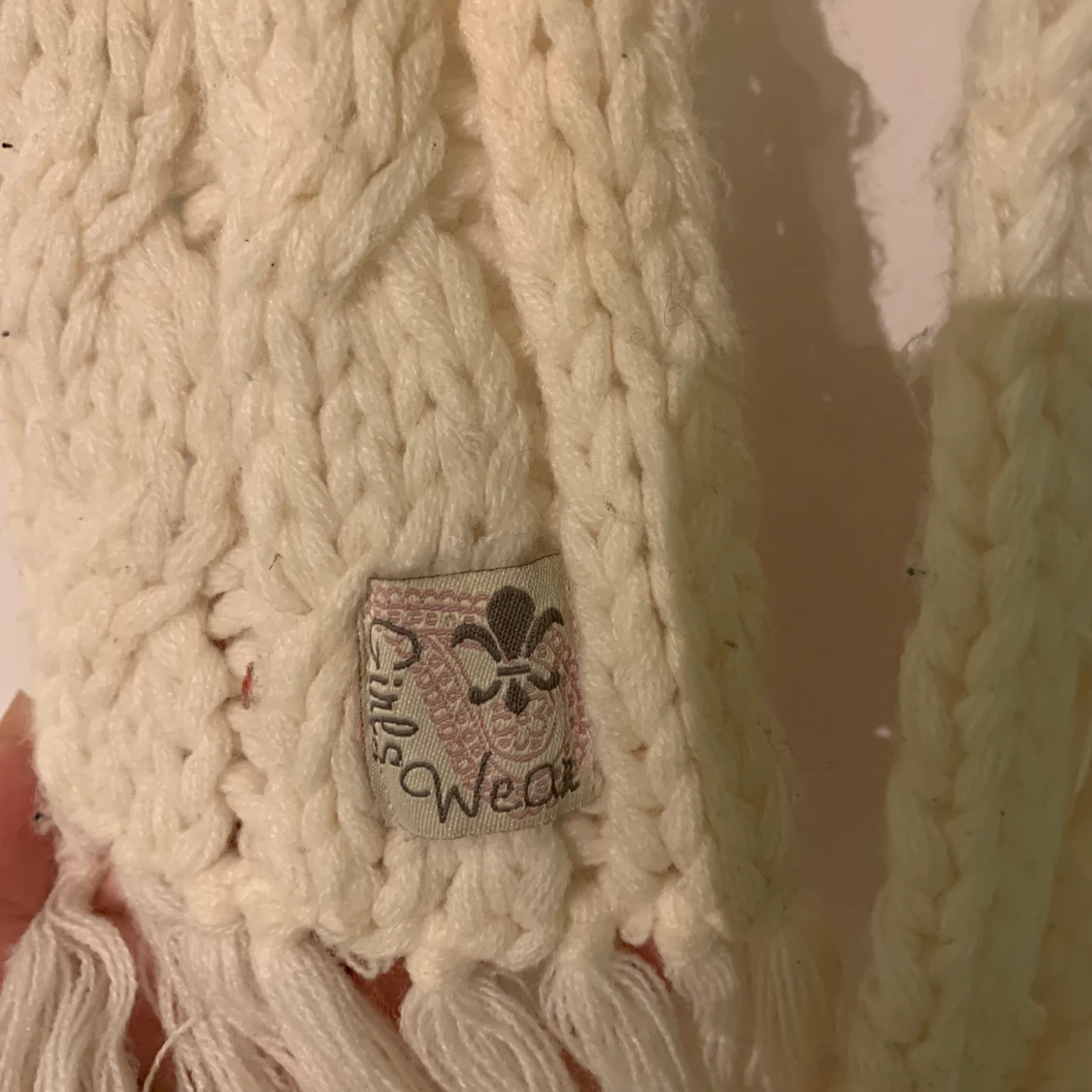 Lång vit sjal  - 90