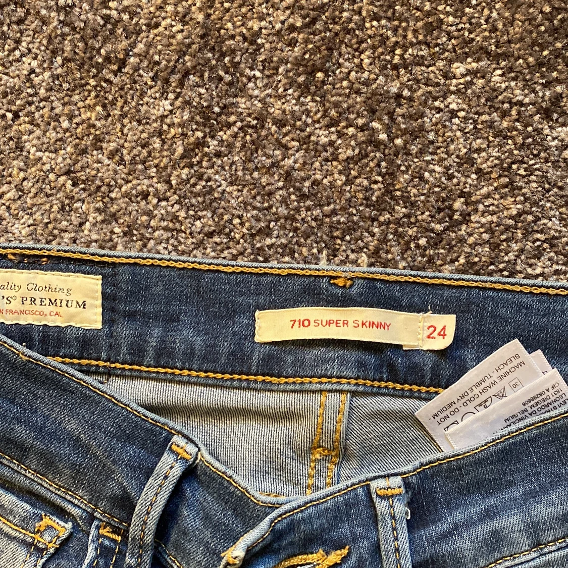 Levis jeans  - 91